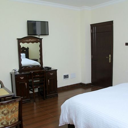 Bnow Hotel Аддис-Абеба Экстерьер фото