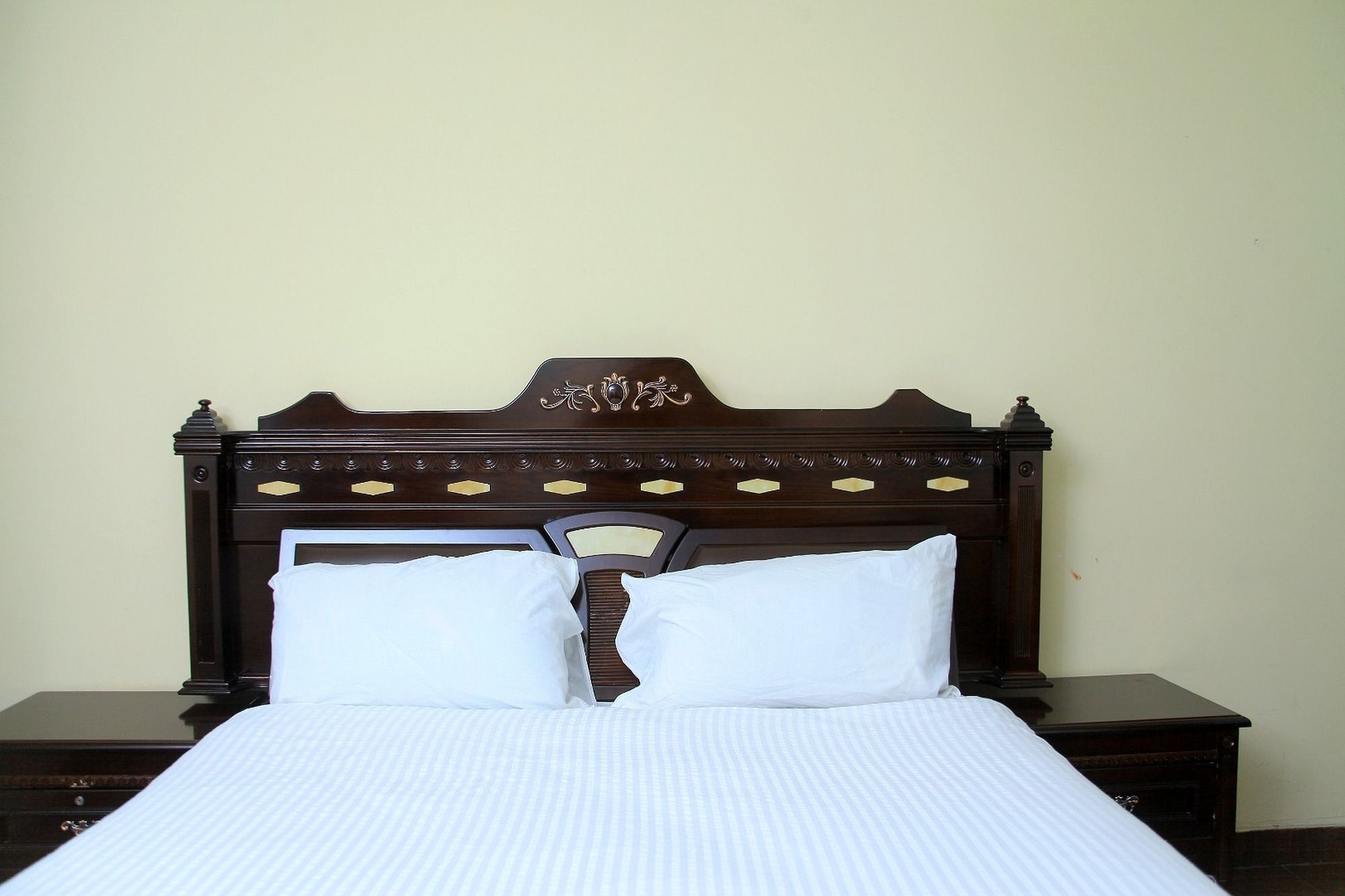 Bnow Hotel Аддис-Абеба Экстерьер фото